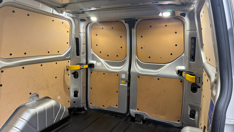 Ford Transit Custom 300 L1 Diesel Fwd 2.0 EcoBlue 170ps Low Roof Limited Van Auto